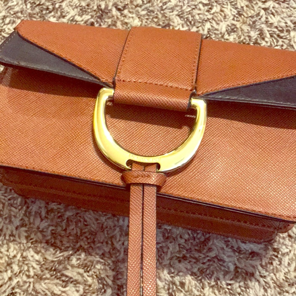 London Fog brown handbag